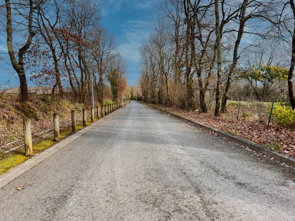 TERRAIN PLAT VIABILISÉ – 1 470 m² – MIRANDE