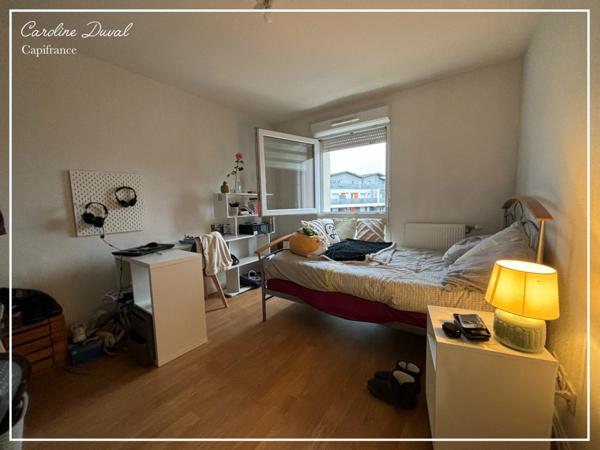 Dpt Gironde (33), à vendre VILLENAVE D'ORNON apt T3 avec terrasse et deux places de parking