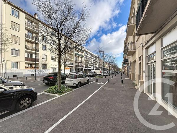 Appartement F4 à vendre  4 pièces - 77,20 m 2   PERPIGNAN  - 66