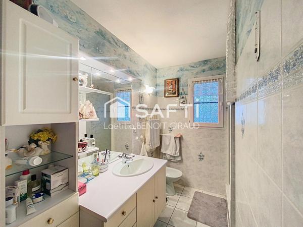 Maison plain-pied trois chambres avec jardin