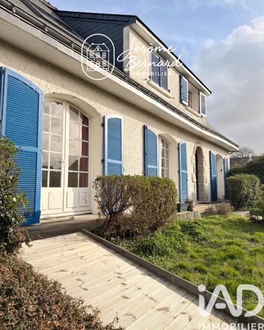 Maison à vendre 6 pièces 161 m² Saint-Barthélemy-d'Anjou