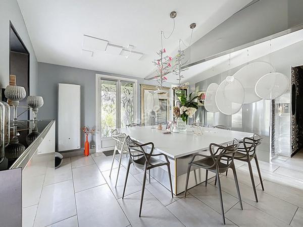 Maison à vendre 7 pièces - Montaigu Vendée