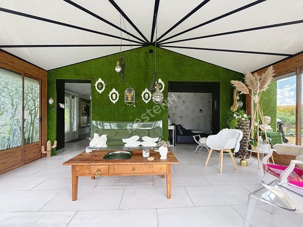 Maison à vendre 7 pièces - Montaigu Vendée