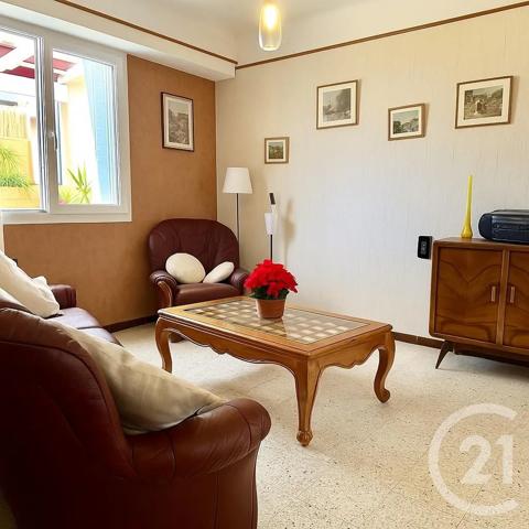 Maison à vendre  8 pièces - 79 m 2   PIA  - 66