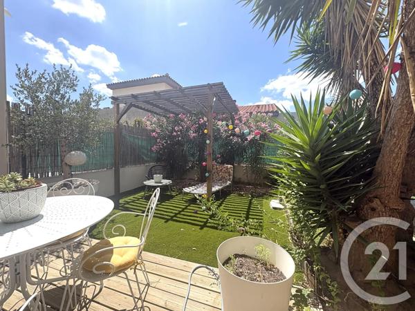 Maison à vendre  8 pièces - 79 m 2   PIA  - 66