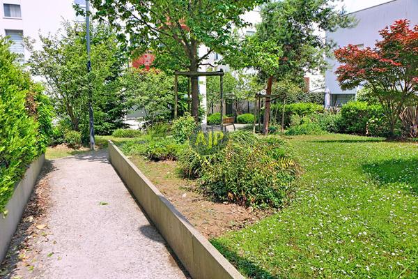 Vente appartement Vitry Sur Seine : 325 000 € - AJP Delon Immobilier Pernet