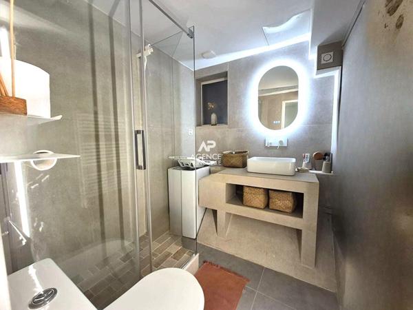 Appartement à vendre au centre-ville de Saint-Germain-en-Laye €210 000 ** - Référence 18047