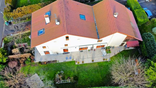 SUPERBE CORPS DE FERME RÉNOVÉ – CHARME, VOLUMES ET POTENTIEL