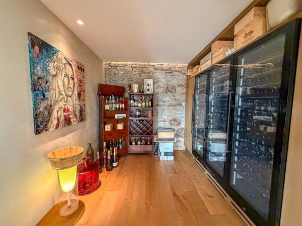 Sur les hauteurs de St Tropez - sublime maison d'architecte