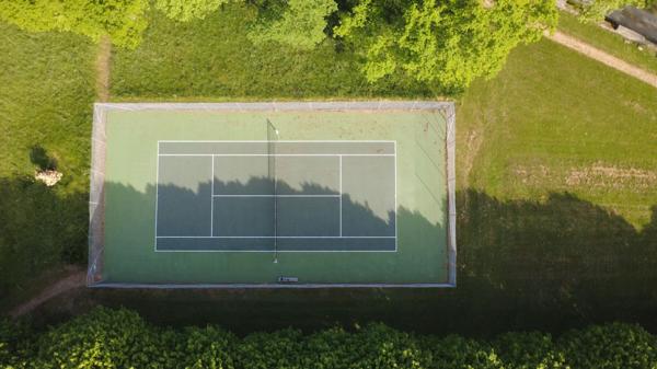 A VENDRE A ARRADON Château 12 pièces 350 m² 10 hectares de parc