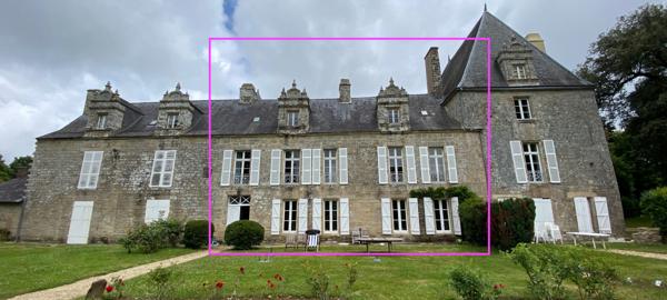 A VENDRE A ARRADON Château 12 pièces 350 m² 10 hectares de parc