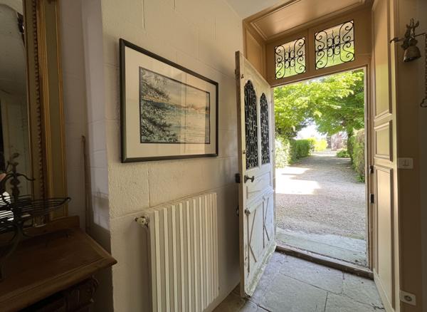 A VENDRE A ARRADON Château 12 pièces 350 m² 10 hectares de parc