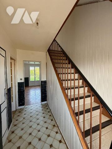 À vendre à Saint-André-les-Vergers, 

Découvrez cette maison mitoyenne offrant une surface ha...