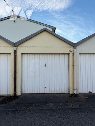 À vendre à Saint-André-les-Vergers, 

Découvrez cette maison mitoyenne offrant une surface ha...