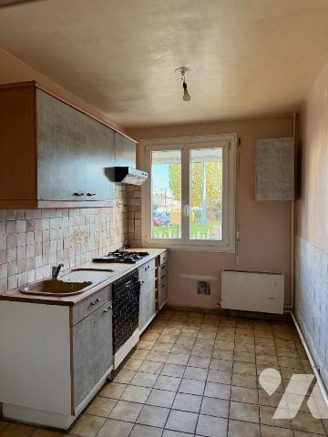 À vendre à Saint-André-les-Vergers, 

Découvrez cette maison mitoyenne offrant une surface ha...