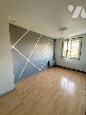 À vendre à Saint-André-les-Vergers, 

Découvrez cette maison mitoyenne offrant une surface ha...