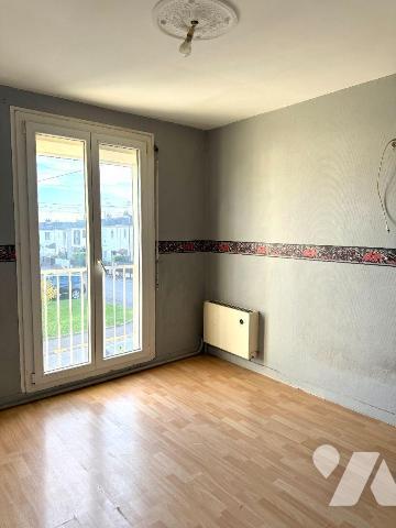 À vendre à Saint-André-les-Vergers, 

Découvrez cette maison mitoyenne offrant une surface ha...