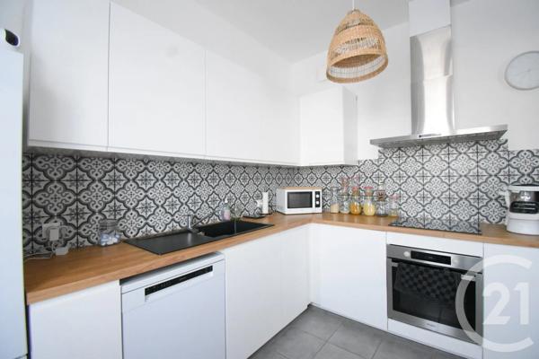 Maison à vendre  4 pièces - 89,50 m 2   VICHY  - 03