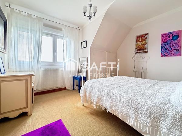 Ensemble de deux maisons rénovées avec vue mer