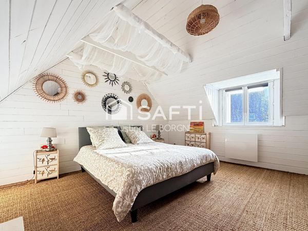 Ensemble de deux maisons rénovées avec vue mer