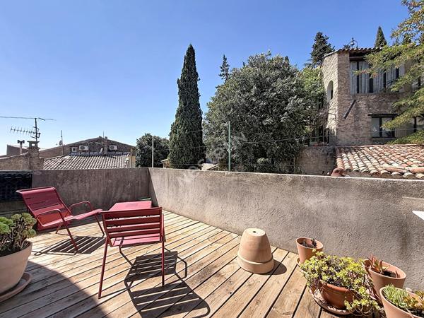 Terrasse plein ciel et charme absolu pour ce duplex rénové... un vrai coup de coeur !