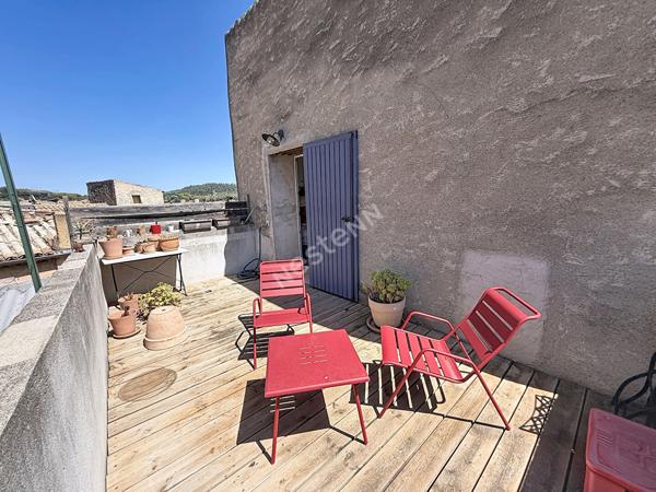 Terrasse plein ciel et charme absolu pour ce duplex rénové... un vrai coup de coeur !