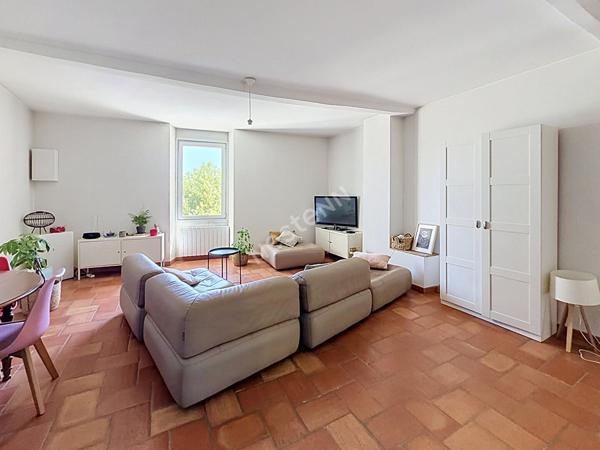 Terrasse plein ciel et charme absolu pour ce duplex rénové... un vrai coup de coeur !