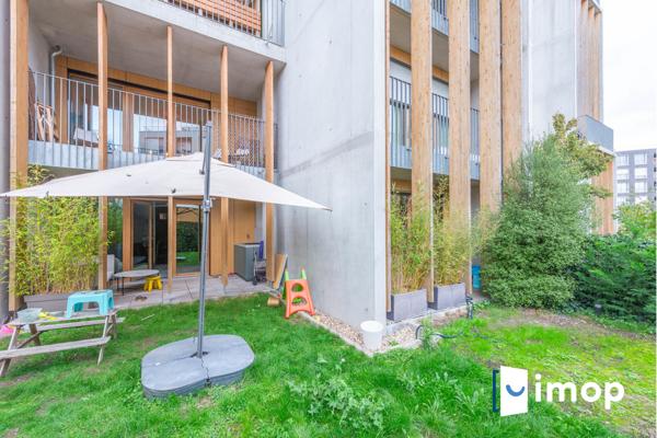 T4 avec jardin privatif en étage élevé + parking