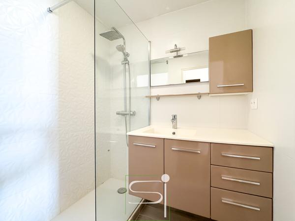 Appartement 3 pièce(s) 2 chambre(s) 91 m²