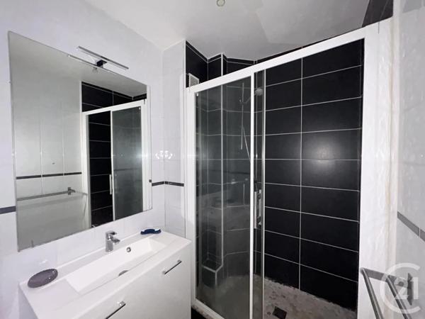 Appartement T2 à vendre  2 pièces - 44 m 2   ST ETIENNE  - 42