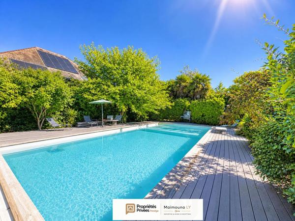 Maison, Gilly Sur Isère 15 pièces  353 m2 + dépendance de 200 m²