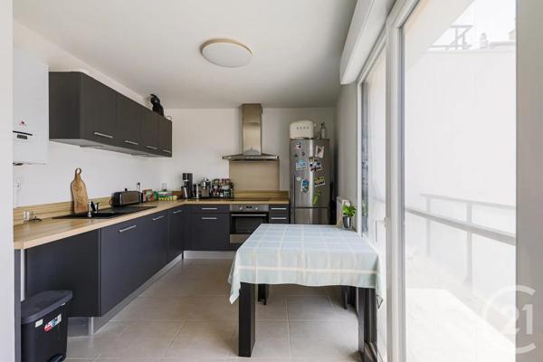 Appartement F2 à vendre  2 pièces - 46 m 2   GRENOBLE  - 38
