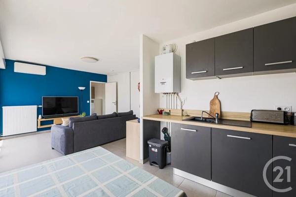 Appartement F2 à vendre  2 pièces - 46 m 2   GRENOBLE  - 38