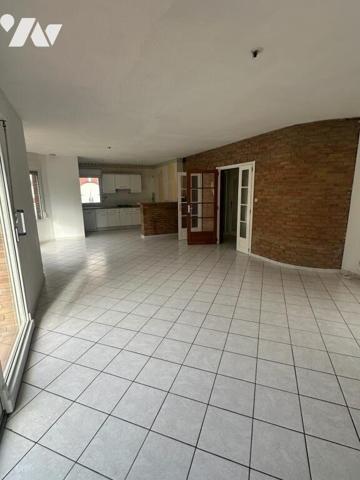 Maison individuelle à vendre à proximité du centre de BAPAUME et aussi de l'autoroute A1 compre...