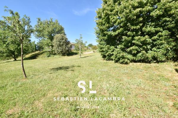 Terrain à bâtir d'environ 1 500 m² – Vue dominante sur les coteaux – Puygouzon – Environnement privilégié