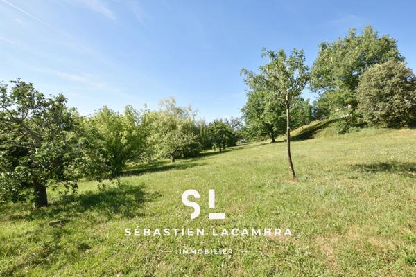Terrain à bâtir d'environ 1 500 m² – Vue dominante sur les coteaux – Puygouzon – Environnement privilégié