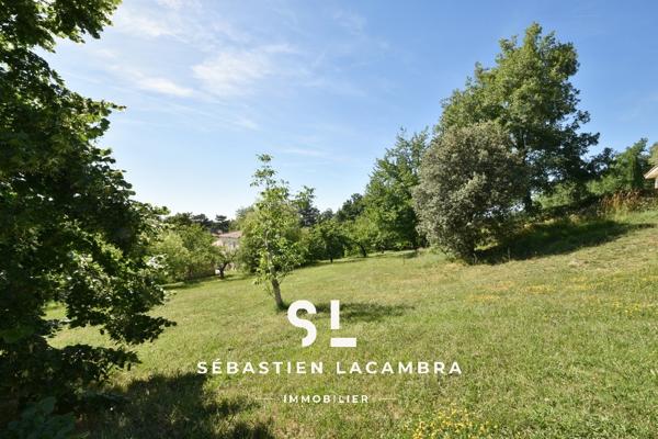 Terrain à bâtir d'environ 1 500 m² – Vue dominante sur les coteaux – Puygouzon – Environnement privilégié