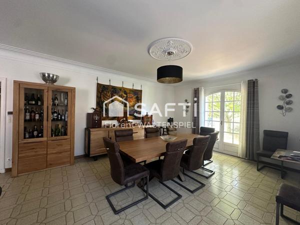 Charmante maison spacieuse 5 pièces de 188m2 avec parc arboré