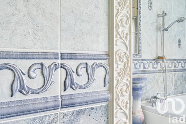 Château 13 pièces de 550 m² à Val-de-Reuil (27100)