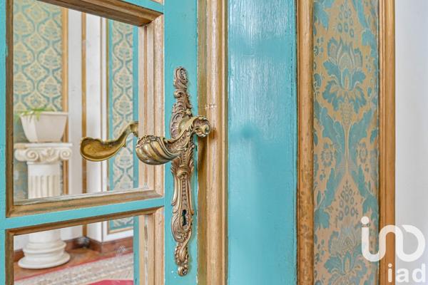 Château 13 pièces de 550 m² à Val-de-Reuil (27100)