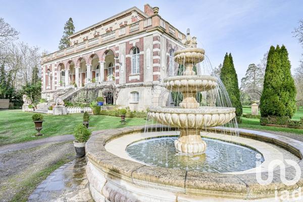 Château 13 pièces de 550 m² à Val-de-Reuil (27100)