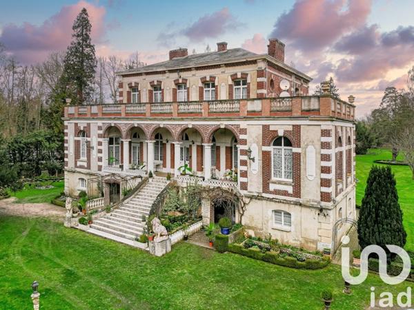 Château 13 pièces de 550 m² à Val-de-Reuil (27100)