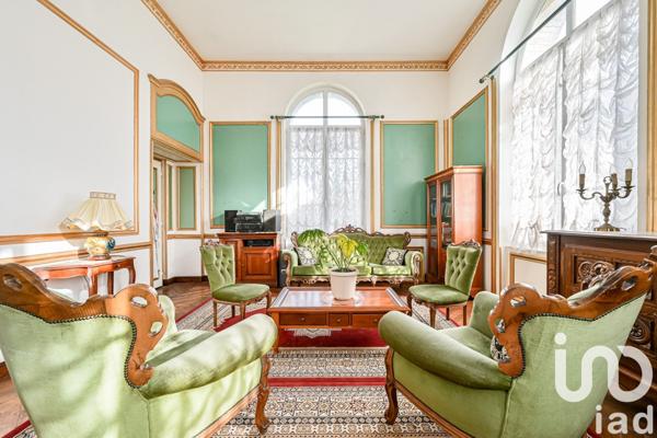 Château 13 pièces de 550 m² à Val-de-Reuil (27100)