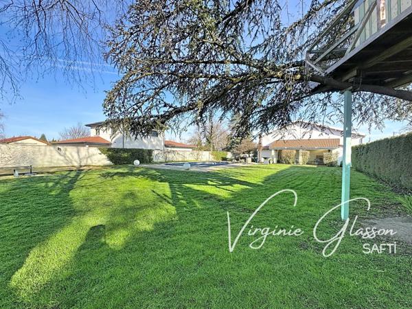 Grand terrain plat constructible