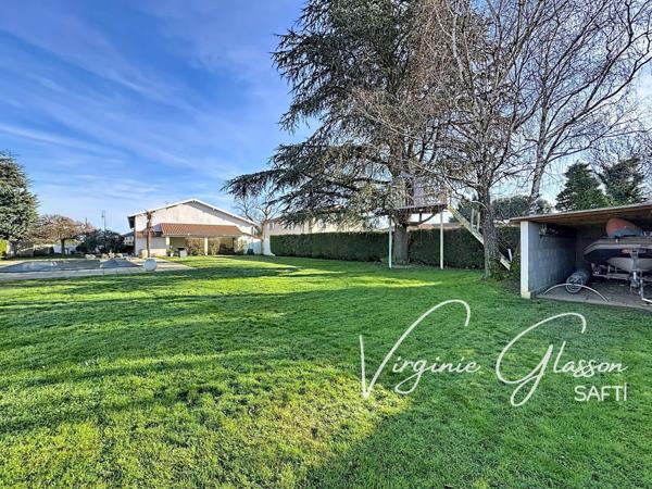 Grand terrain plat constructible