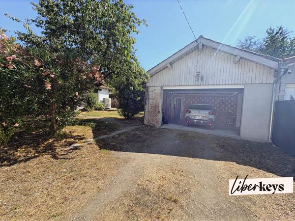 Maison familiale T5 de plain-pied rénovée avec garage et jardin