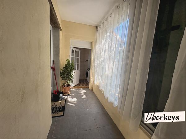 Maison familiale T5 de plain-pied rénovée avec garage et jardin