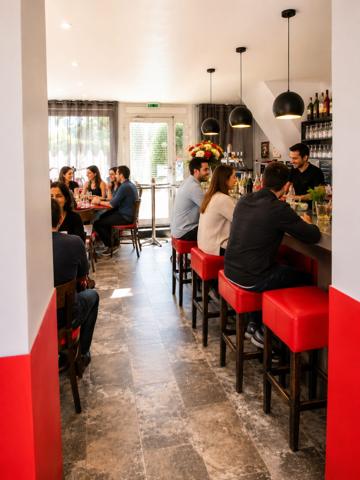 🍽️ À vendre – Restaurant Bar avec Terrasse – 56 couverts + Appartement 🍷