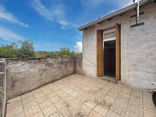 Appartement + atelier à rénover – 250m²