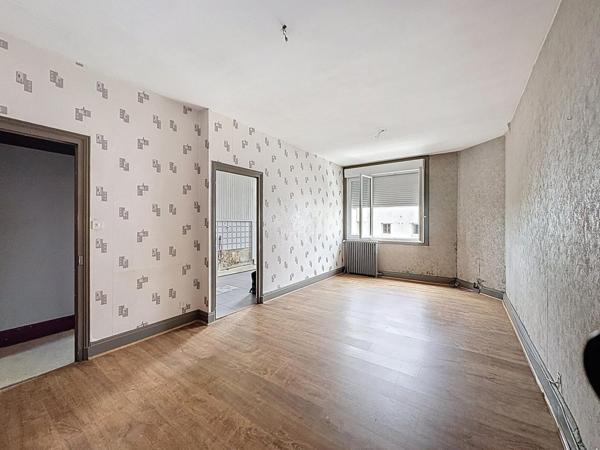 Appartement + atelier à rénover – 250m²